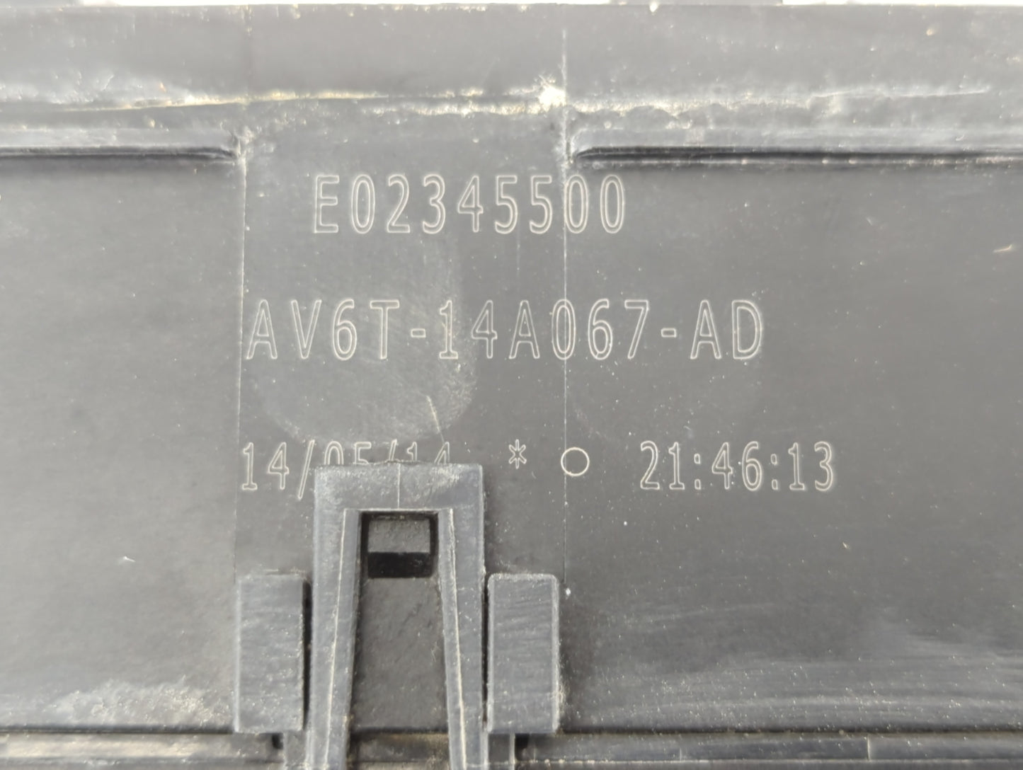 2013-2016 Ford Escape Fusebox Fuse Box Panel Relay Module P/N:AV6T-14A067-AD Fits Fits 2013 2014 2015 2016 OEM Used Auto Par