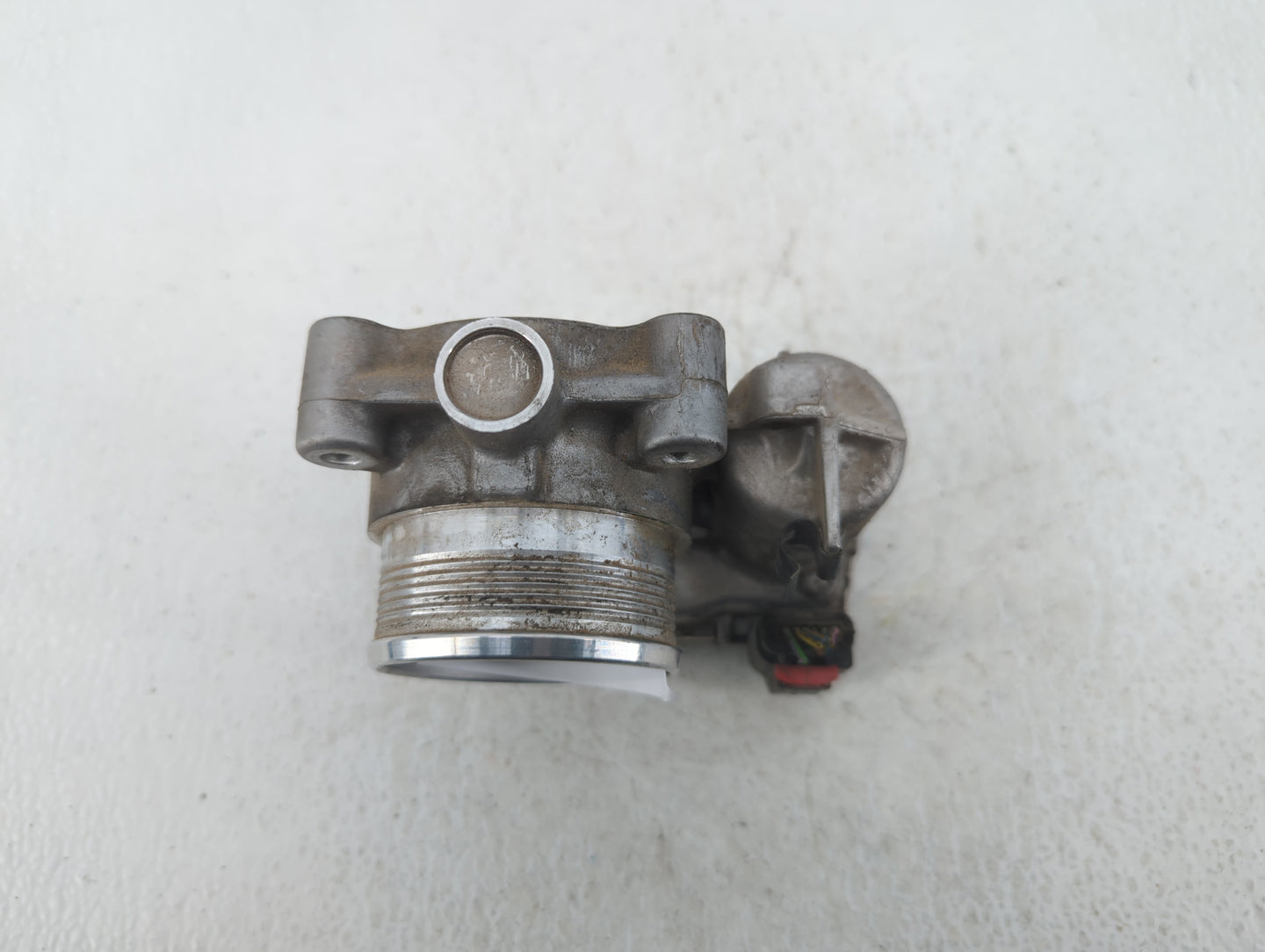 2013-2016 Ford Escape Throttle Body P/N:DS7E-9F991-BB Fits Fits 2012 2013 2014 2015 2016 2017 OEM Used Auto Parts - Oemuseda