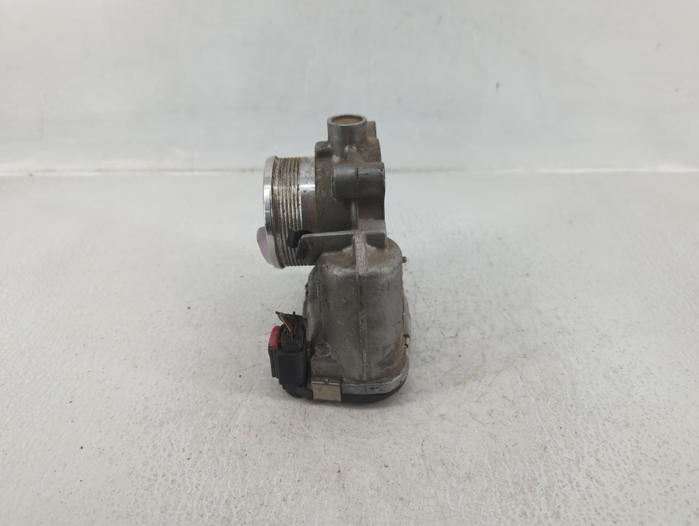 2013-2016 Ford Escape Throttle Body P/N:DS7E-9F991-BB Fits Fits 2012 2013 2014 2015 2016 2017 OEM Used Auto Parts - Oemuseda