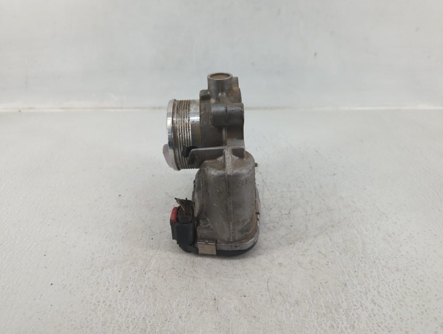 2013-2016 Ford Escape Throttle Body P/N:DS7E-9F991-BB Fits Fits 2012 2013 2014 2015 2016 2017 OEM Used Auto Parts - Oemuseda