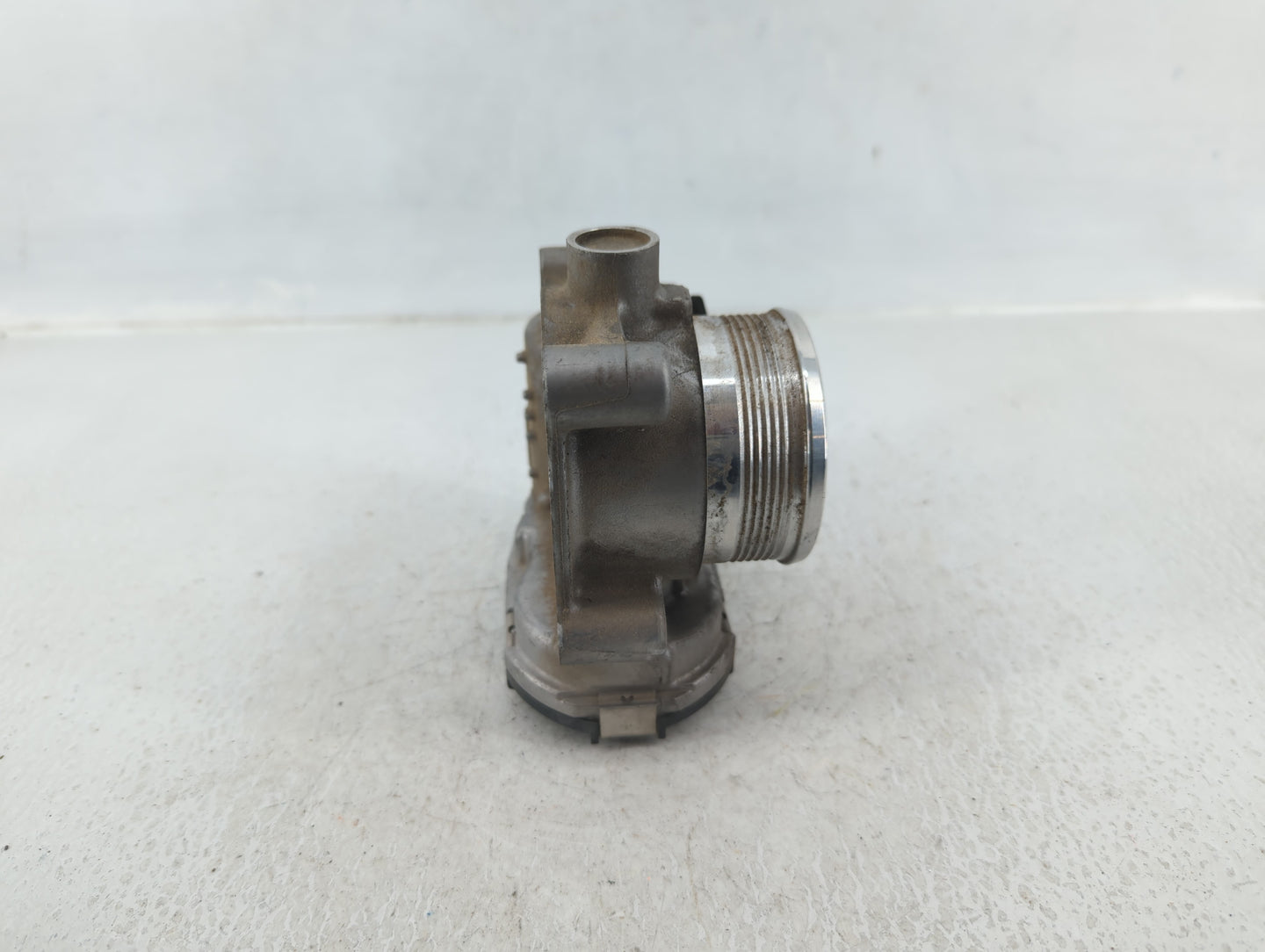 2013-2016 Ford Escape Throttle Body P/N:DS7E-9F991-BB Fits Fits 2012 2013 2014 2015 2016 2017 OEM Used Auto Parts - Oemuseda