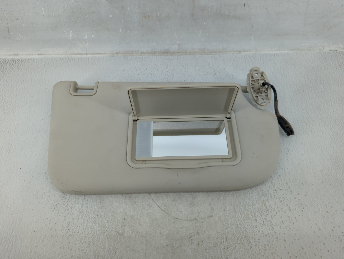 2013-2019 Ford Escape Sun Visor Shade Replacement Passenger Right Mirror Fits Fits 2013 2014 2015 2016 2017 2018 2019 OEM Us