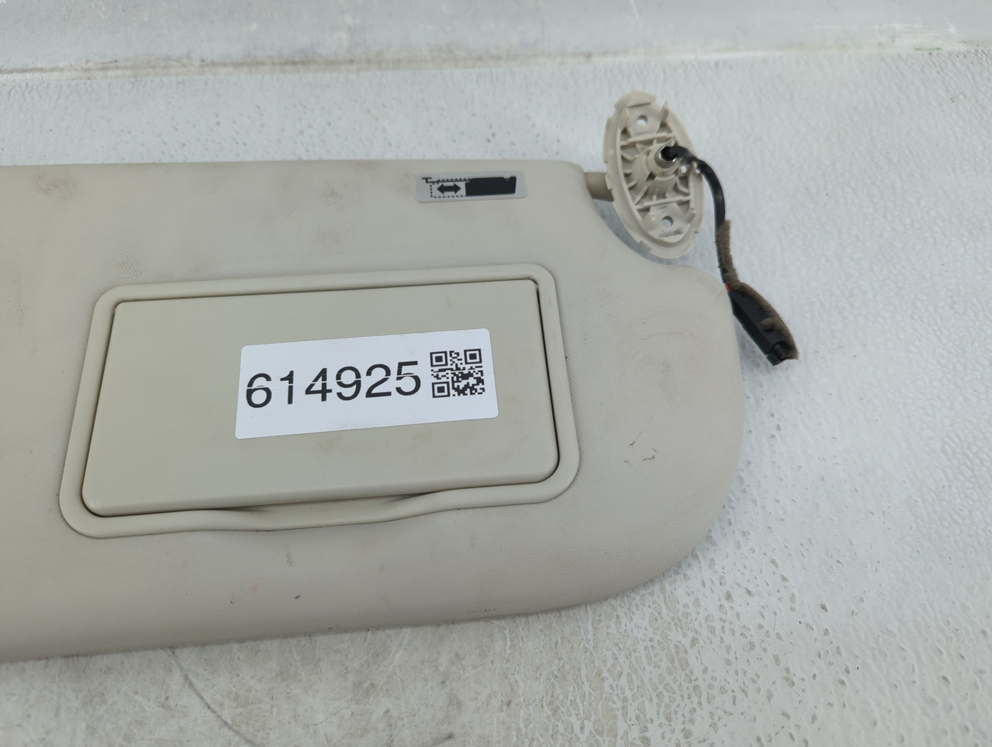 2013-2019 Ford Escape Sun Visor Shade Replacement Passenger Right Mirror Fits Fits 2013 2014 2015 2016 2017 2018 2019 OEM Us