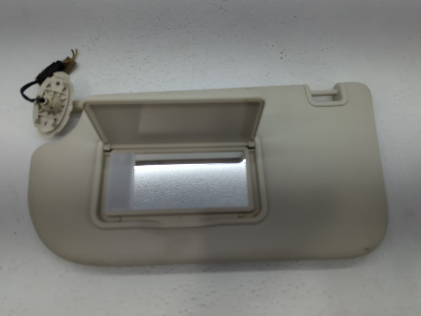 2013-2019 Ford Escape Sun Visor Shade Replacement Passenger Right Mirror Fits Fits 2013 2014 2015 2016 2017 2018 2019 OEM Us