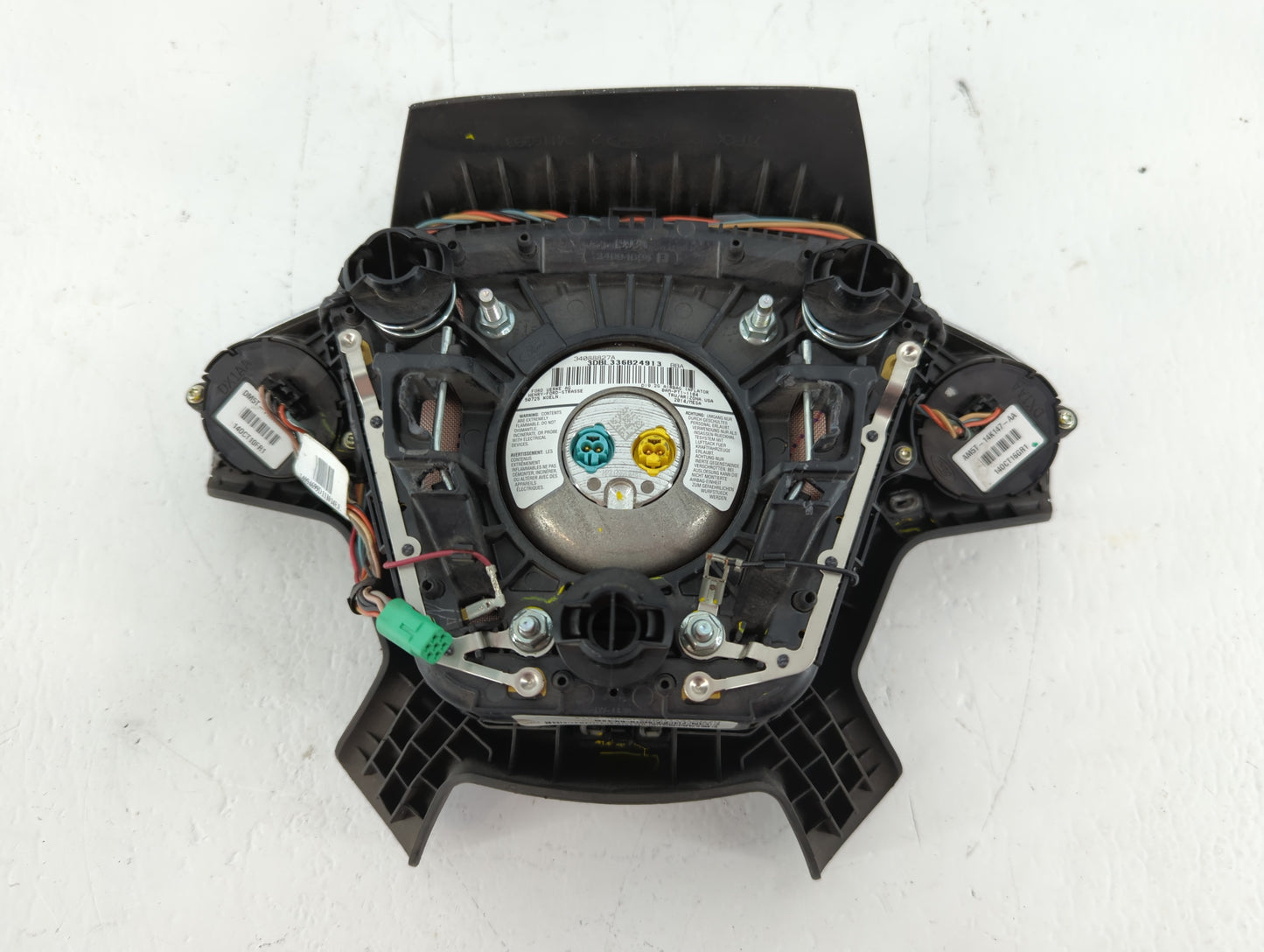 2015-2016 Ford Escape Air Bag Driver Left Steering Wheel Mounted P/N:EJ54 A042B85 BA Fits Fits 2015 2016 OEM Used Auto Parts