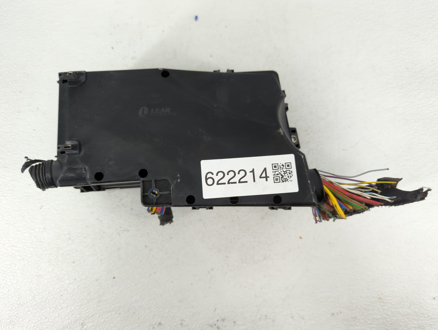 2013-2016 Ford Escape Fusebox Fuse Box Panel Relay Module P/N:AV6T-14A076-AB 21090 000 001 Fits Fits 2013 2014 2015 2016 OEM