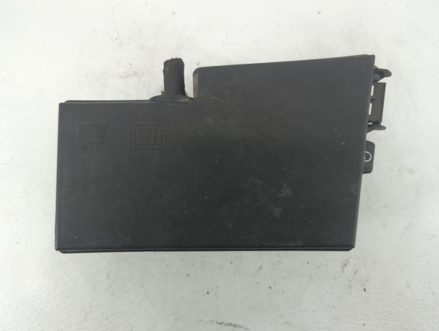 2013-2016 Ford Escape Fusebox Fuse Box Panel Relay Module P/N:AV6T-14A067-AD Fits Fits 2013 2014 2015 2016 OEM Used Auto Par
