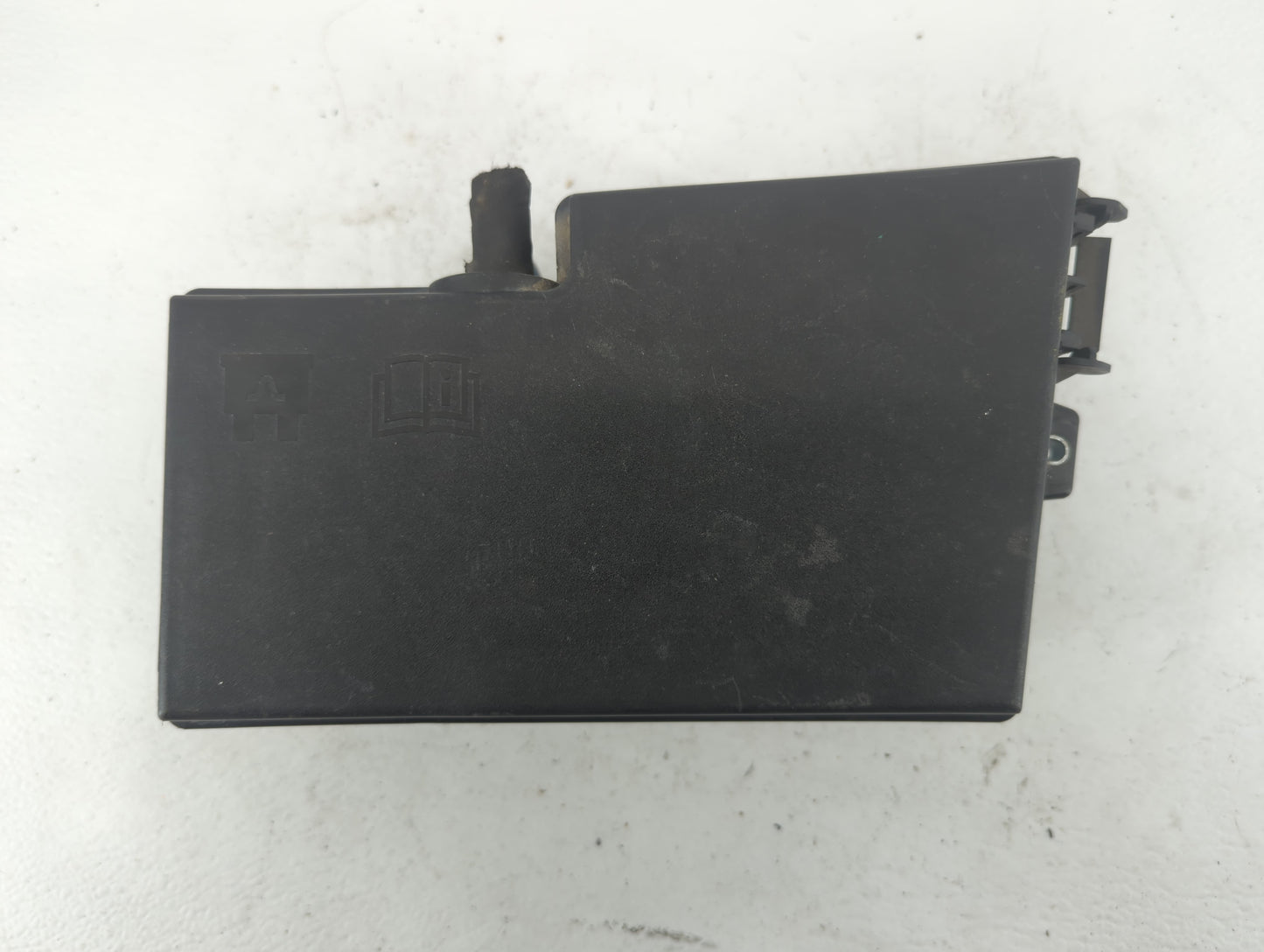 2013-2016 Ford Escape Fusebox Fuse Box Panel Relay Module P/N:AV6T-14A067-AD Fits Fits 2013 2014 2015 2016 OEM Used Auto Par