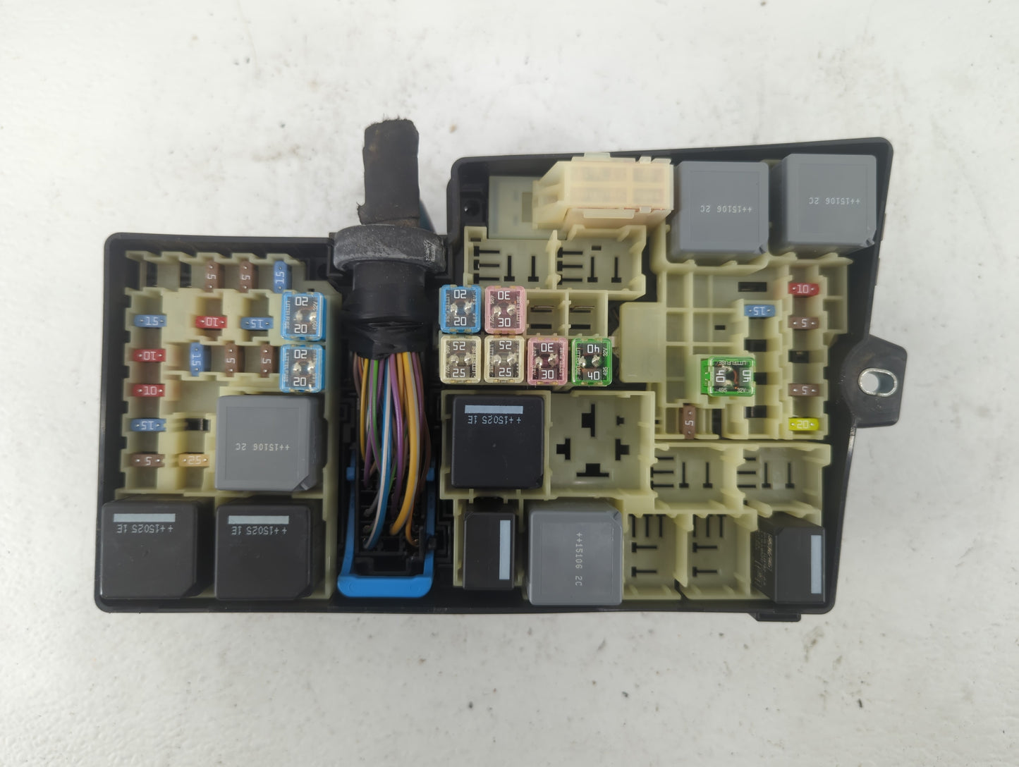 2013-2016 Ford Escape Fusebox Fuse Box Panel Relay Module P/N:AV6T-14A067-AD Fits Fits 2013 2014 2015 2016 OEM Used Auto Par