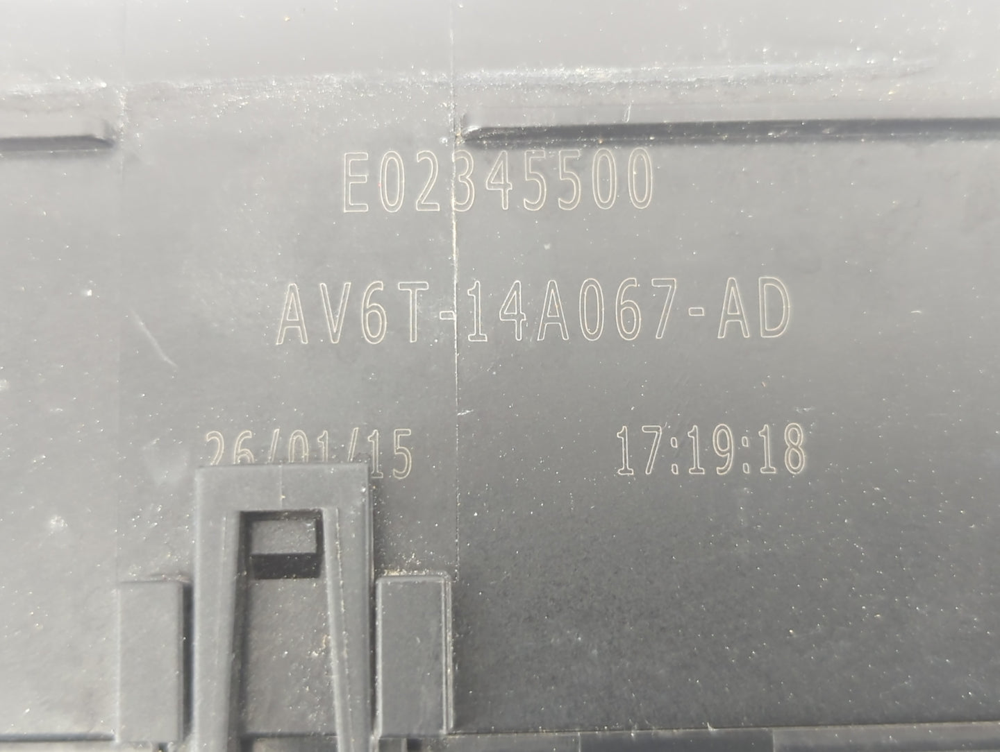 2013-2016 Ford Escape Fusebox Fuse Box Panel Relay Module P/N:AV6T-14A067-AD Fits Fits 2013 2014 2015 2016 OEM Used Auto Par