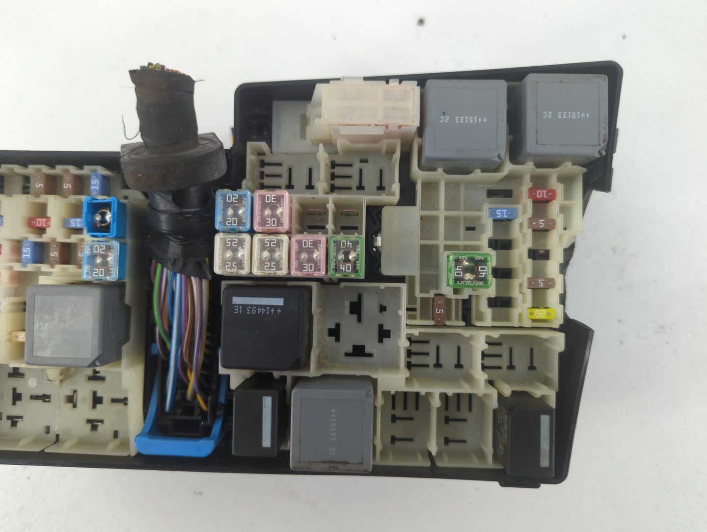 2013-2016 Ford Escape Fusebox Fuse Box Panel Relay Module P/N:AV6T-14A142-AB Fits Fits 2013 2014 2015 2016 OEM Used Auto Par