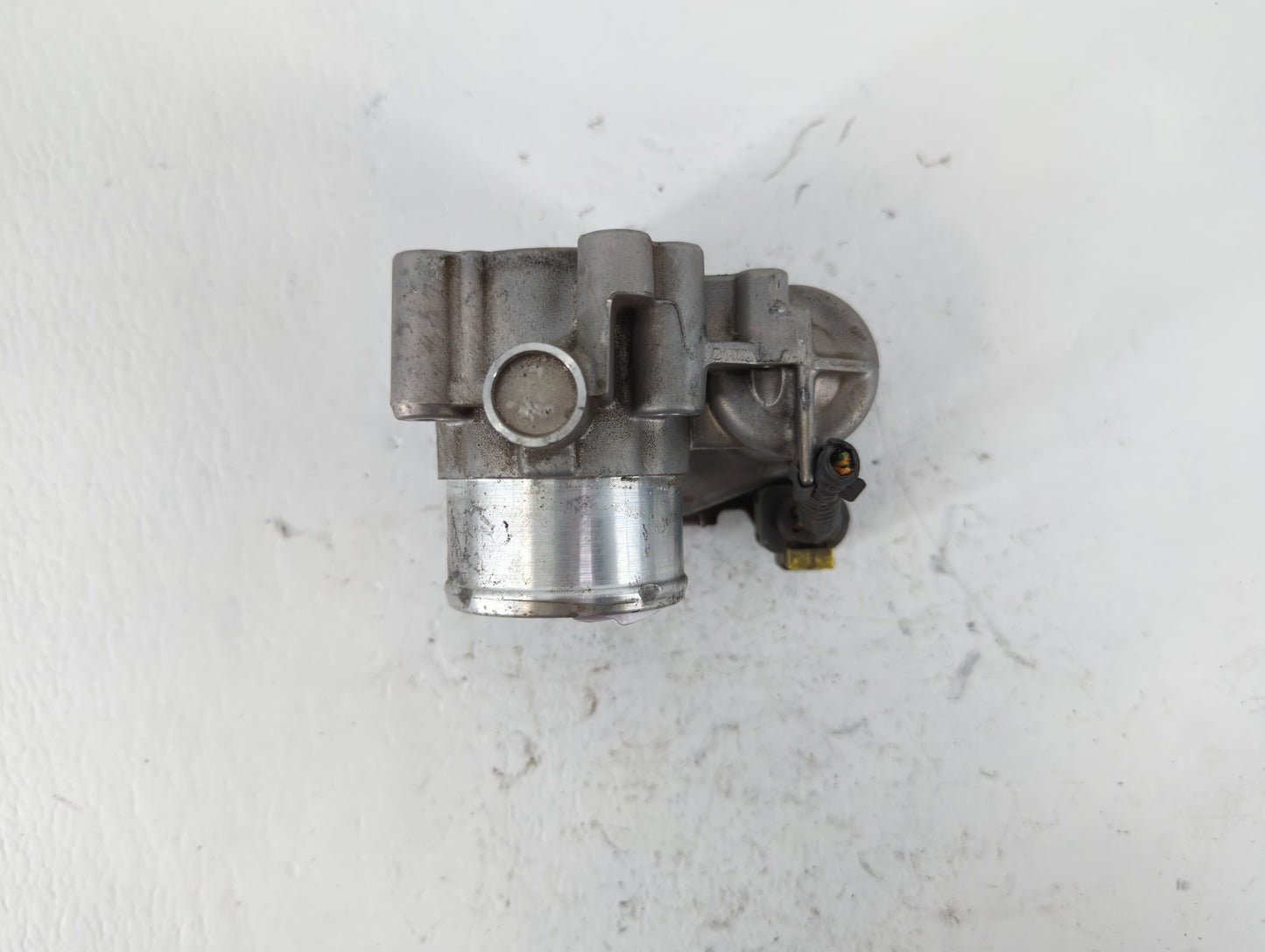 2013-2016 Ford Escape Throttle Body P/N:7S7G-9F991-CA Fits Fits 2013 2014 2015 2016 2017 2018 2019 OEM Used Auto Parts - Oem