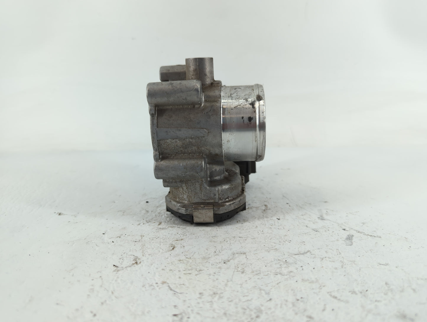 2013-2016 Ford Escape Throttle Body P/N:7S7G-9F991-CA Fits Fits 2013 2014 2015 2016 2017 2018 2019 OEM Used Auto Parts - Oem