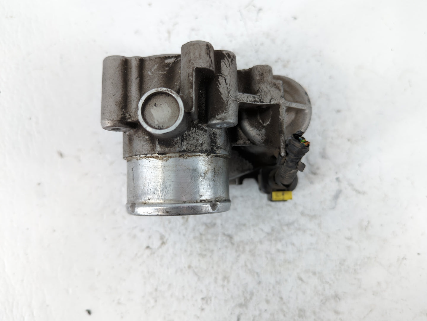 2013-2016 Ford Escape Throttle Body P/N:7S7G-9F991-CA Fits Fits 2013 2014 2015 2016 2017 2018 2019 OEM Used Auto Parts - Oem
