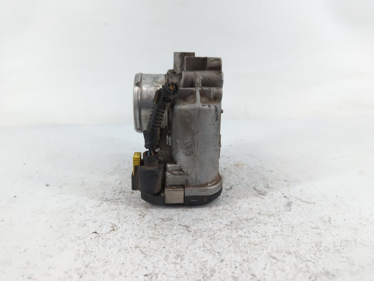 2013-2016 Ford Escape Throttle Body P/N:7S7G-9F991-CA Fits Fits 2013 2014 2015 2016 2017 2018 2019 OEM Used Auto Parts - Oem