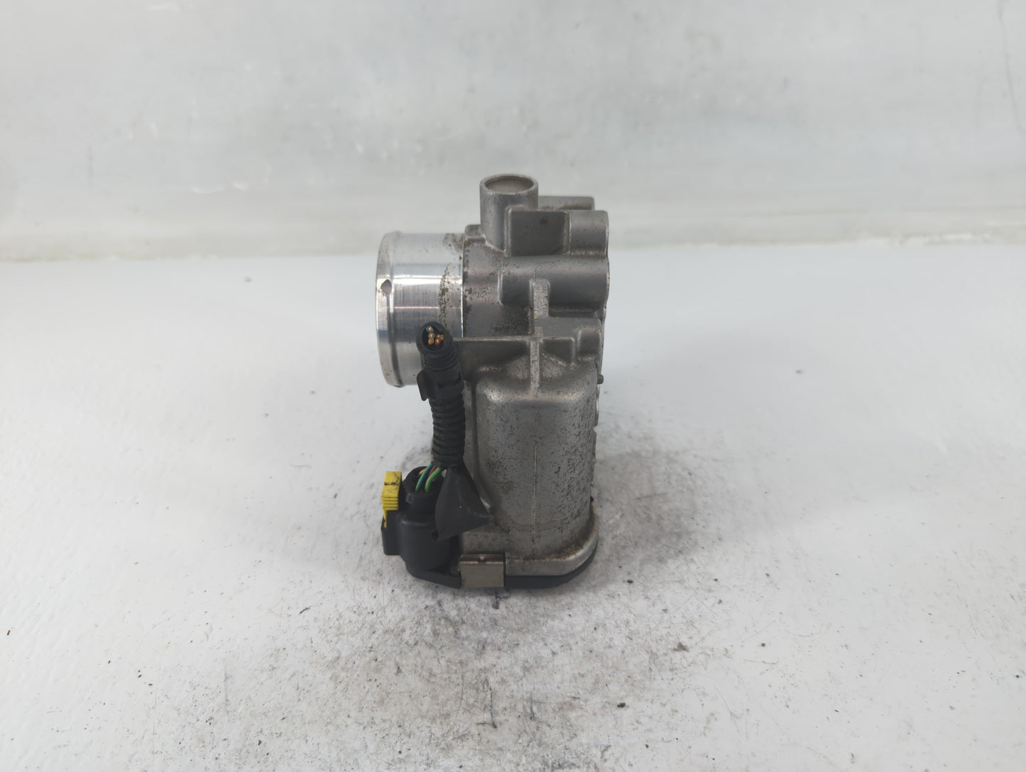 2013-2016 Ford Escape Throttle Body P/N:7S7G-9F991-CA Fits Fits 2013 2014 2015 2016 2017 2018 2019 OEM Used Auto Parts - Oem