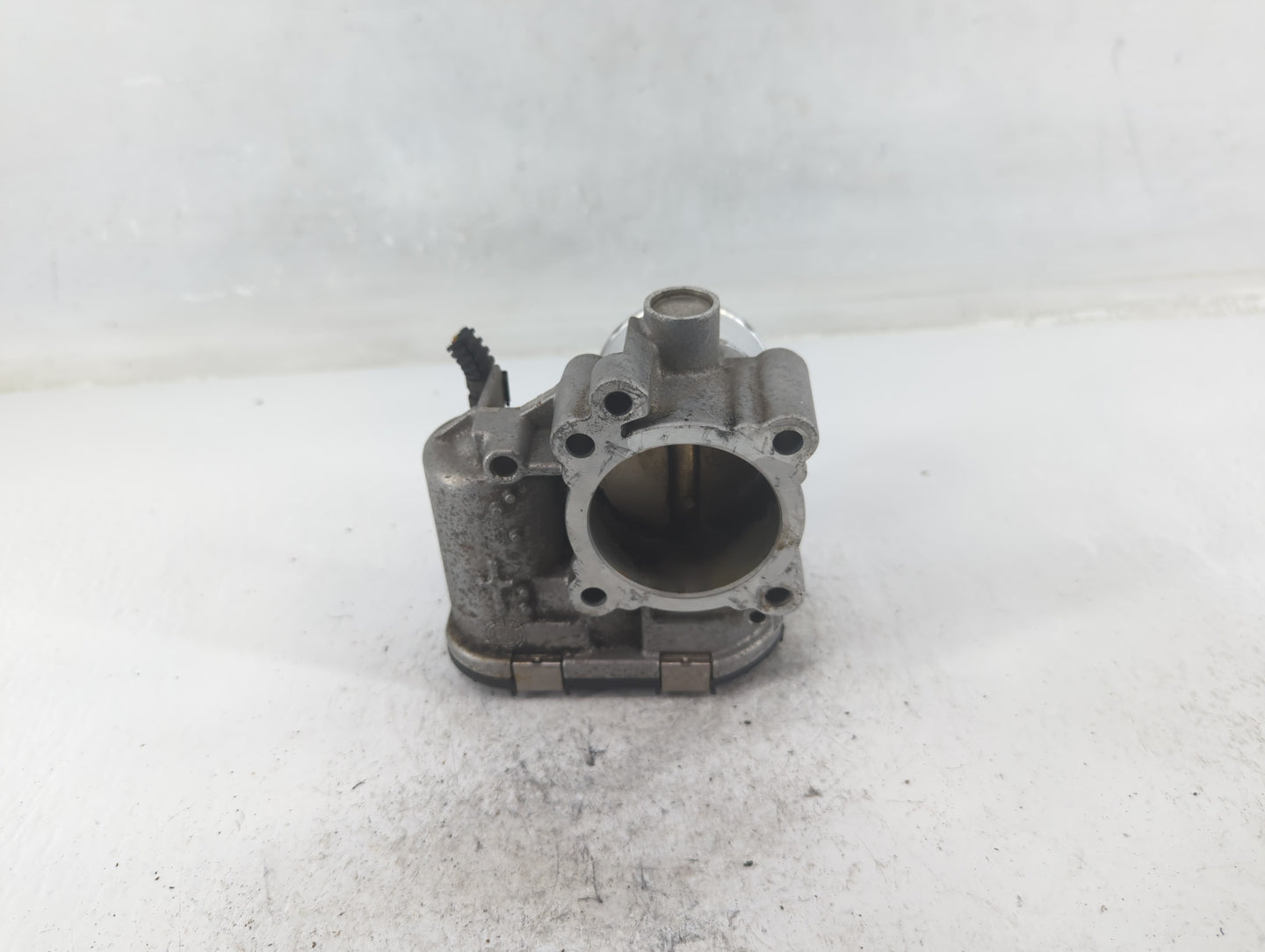 2013-2016 Ford Escape Throttle Body P/N:7S7G-9F991-CA Fits Fits 2013 2014 2015 2016 2017 2018 2019 OEM Used Auto Parts - Oem