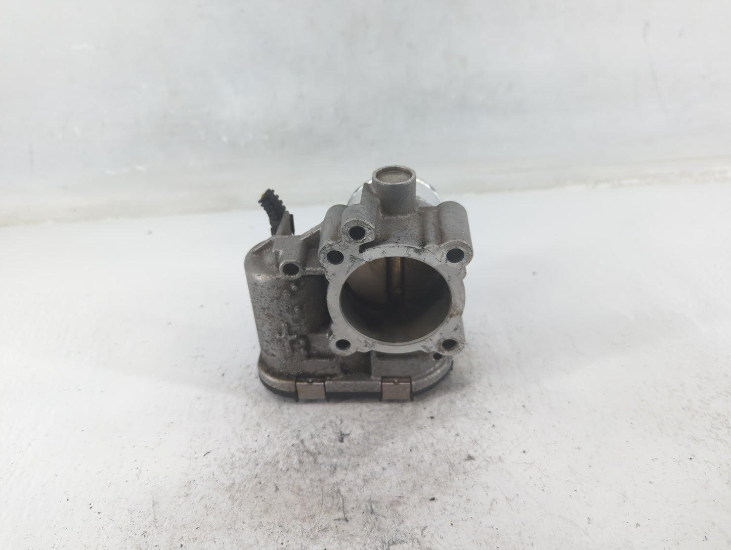 2013-2016 Ford Escape Throttle Body P/N:7S7G-9F991-CA Fits Fits 2013 2014 2015 2016 2017 2018 2019 OEM Used Auto Parts - Oem