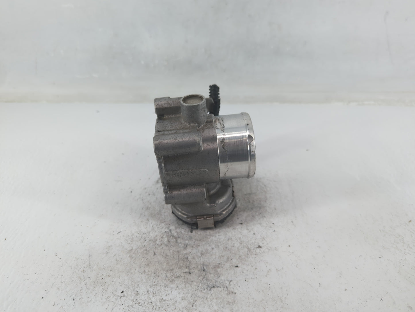 2013-2016 Ford Escape Throttle Body P/N:7S7G-9F991-CA Fits Fits 2013 2014 2015 2016 2017 2018 2019 OEM Used Auto Parts - Oem