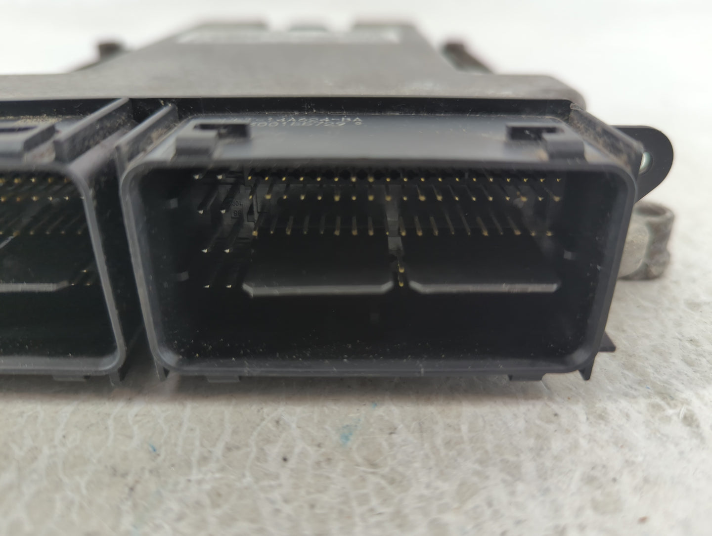 2015 Ford Escape PCM Engine Control Computer ECU ECM PCU OEM P/N:FJ5A-12B684-BA FJ5A-12A650-DC Fits OEM Used Auto Parts - Oe