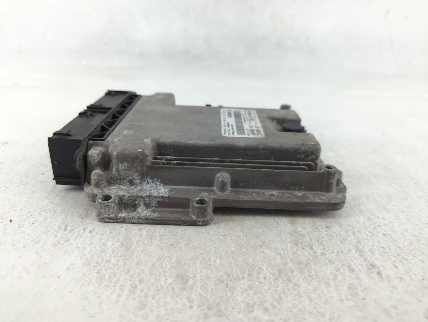 2015 Ford Escape PCM Engine Control Computer ECU ECM PCU OEM P/N:FJ5A-12B684-BA FJ5A-12A650-DC Fits OEM Used Auto Parts - Oe