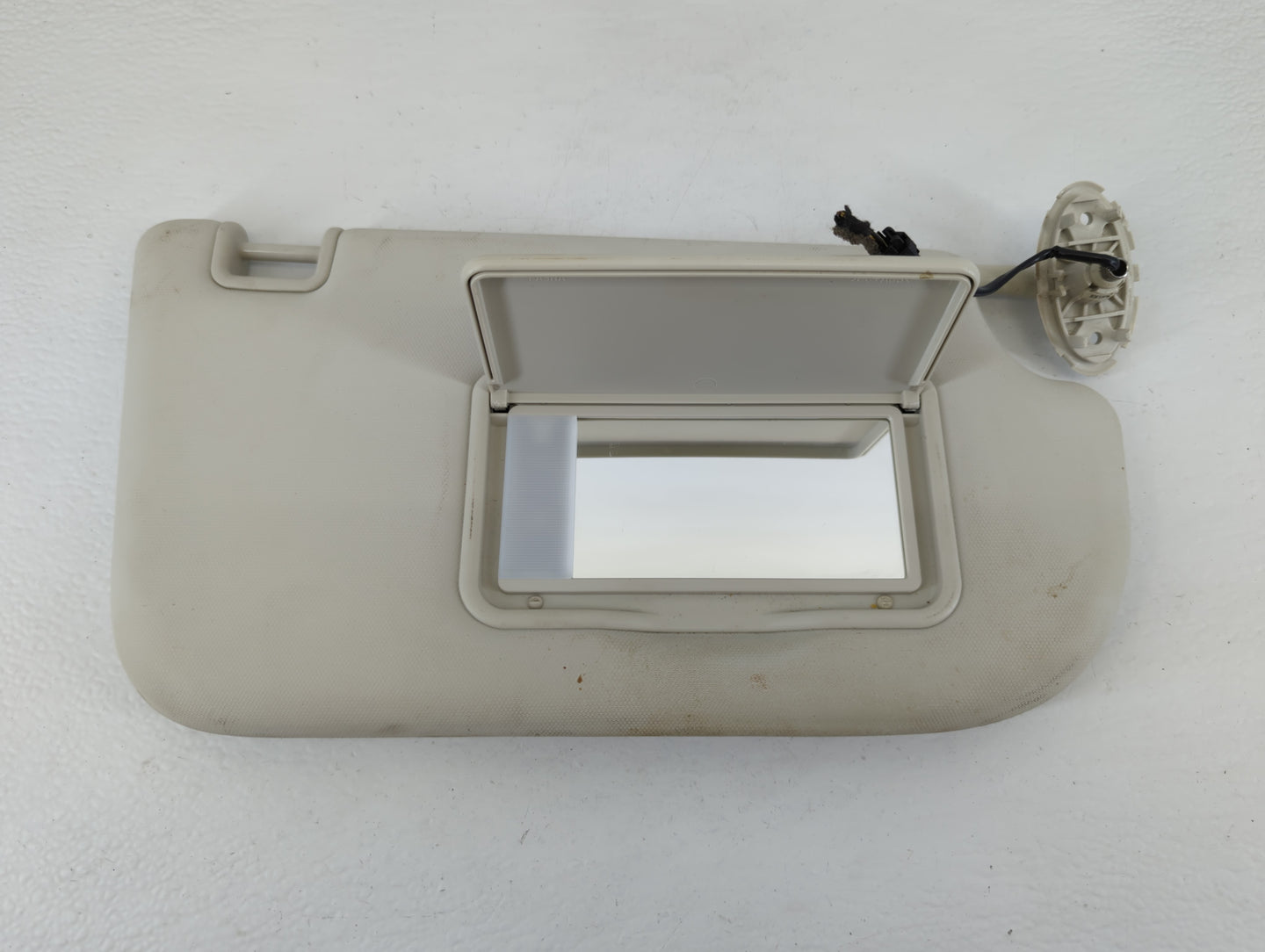 2013-2019 Ford Escape Sun Visor Shade Replacement Passenger Right Mirror Fits Fits 2013 2014 2015 2016 2017 2018 2019 OEM Us