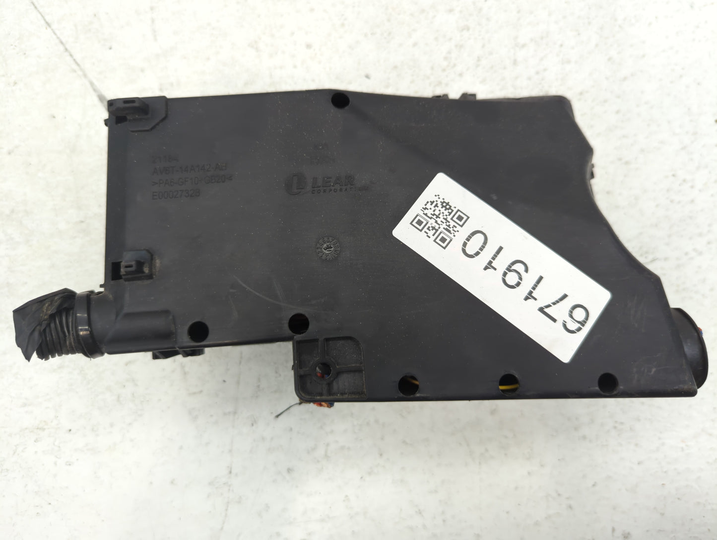 2013-2016 Ford Escape Fusebox Fuse Box Panel Relay Module P/N:AV6T-14A142-AB Fits Fits 2013 2014 2015 2016 OEM Used Auto Par