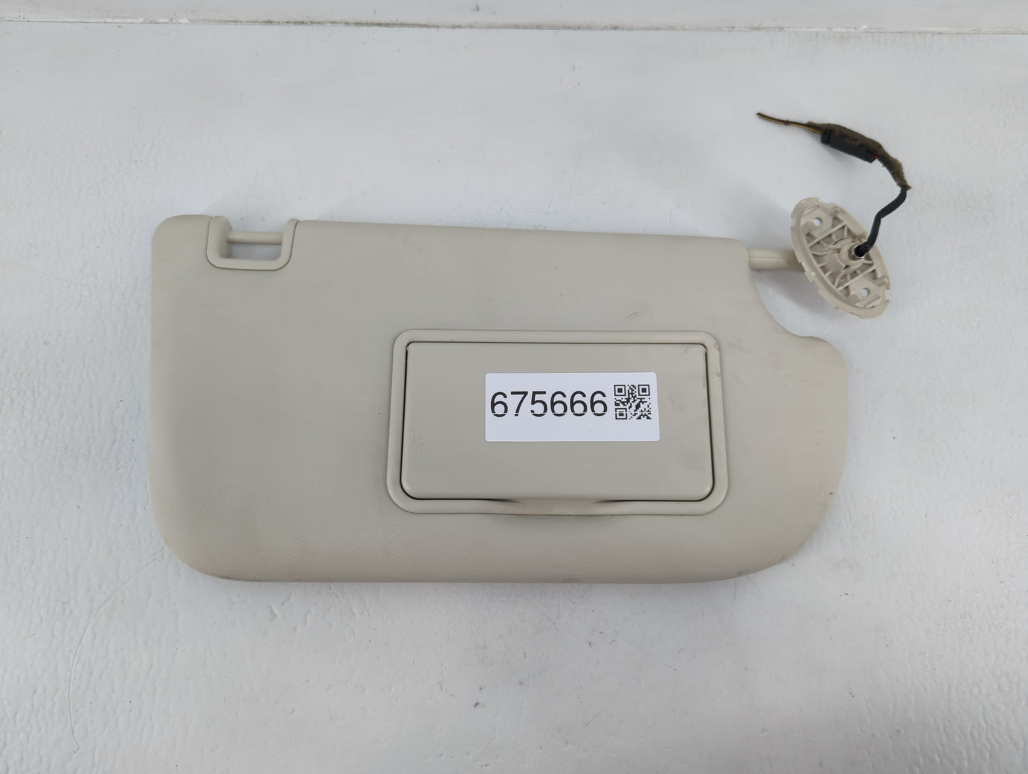 2013-2019 Ford Escape Sun Visor Shade Replacement Passenger Right Mirror Fits Fits 2013 2014 2015 2016 2017 2018 2019 OEM Us