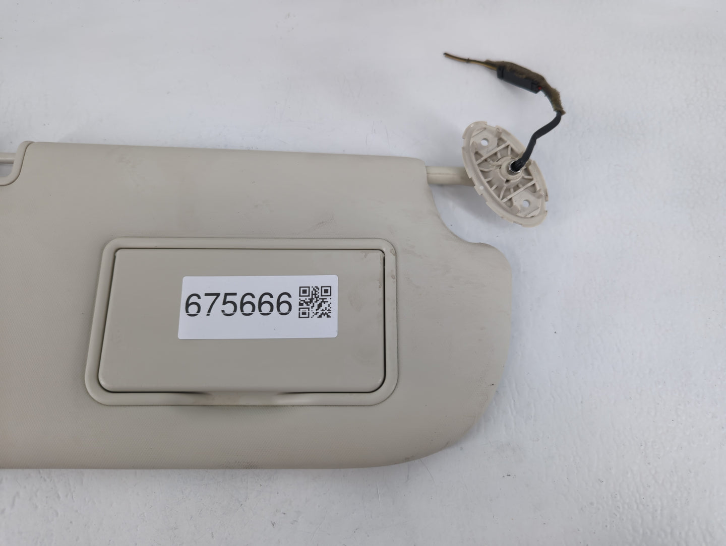 2013-2019 Ford Escape Sun Visor Shade Replacement Passenger Right Mirror Fits Fits 2013 2014 2015 2016 2017 2018 2019 OEM Us