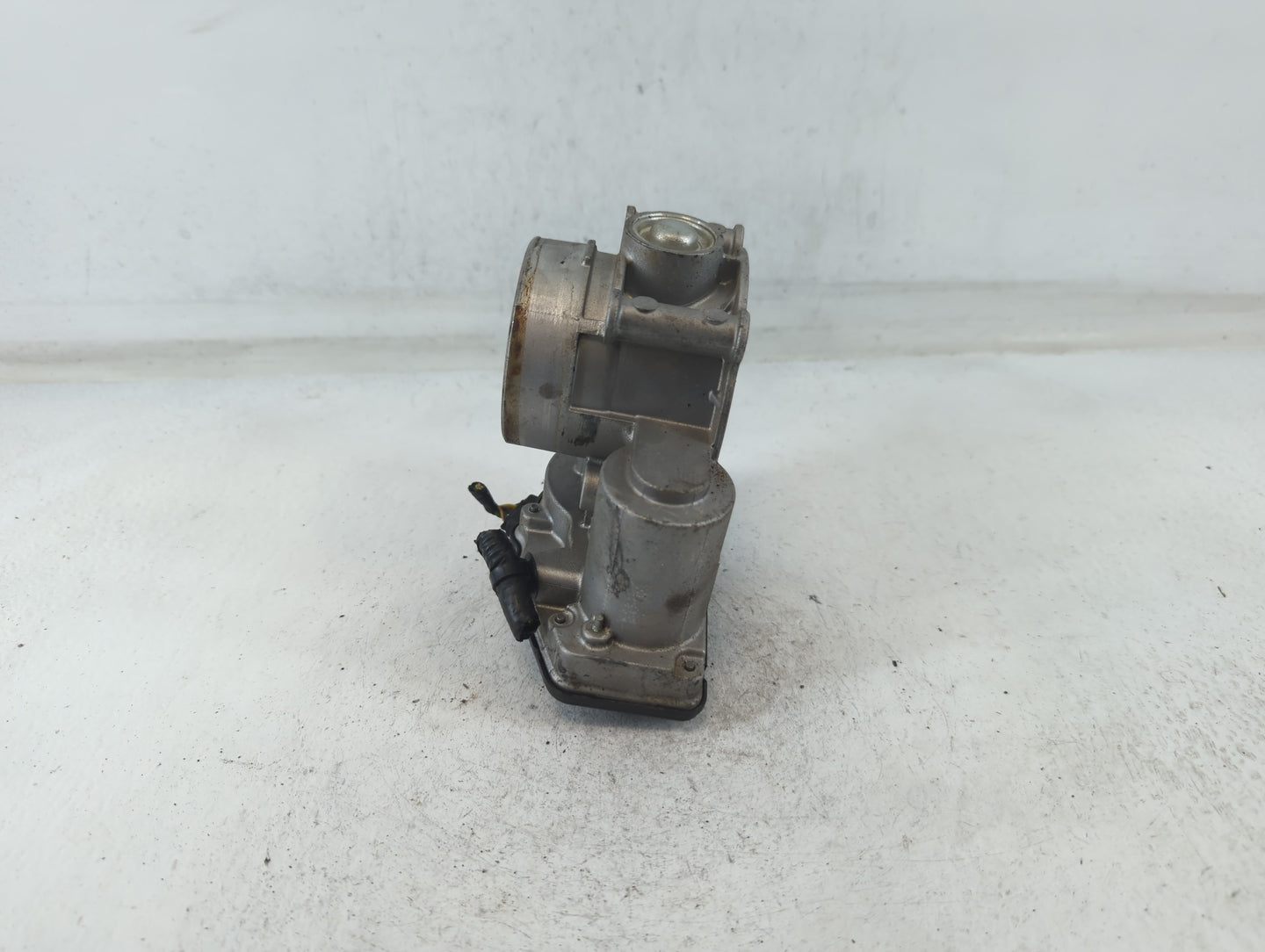 2013-2022 Ford Escape Throttle Body P/N:DS7E-9F991-AF Fits Fits 2013 2014 2015 2016 2017 2018 2019 2020 2021 2022 OEM Used A