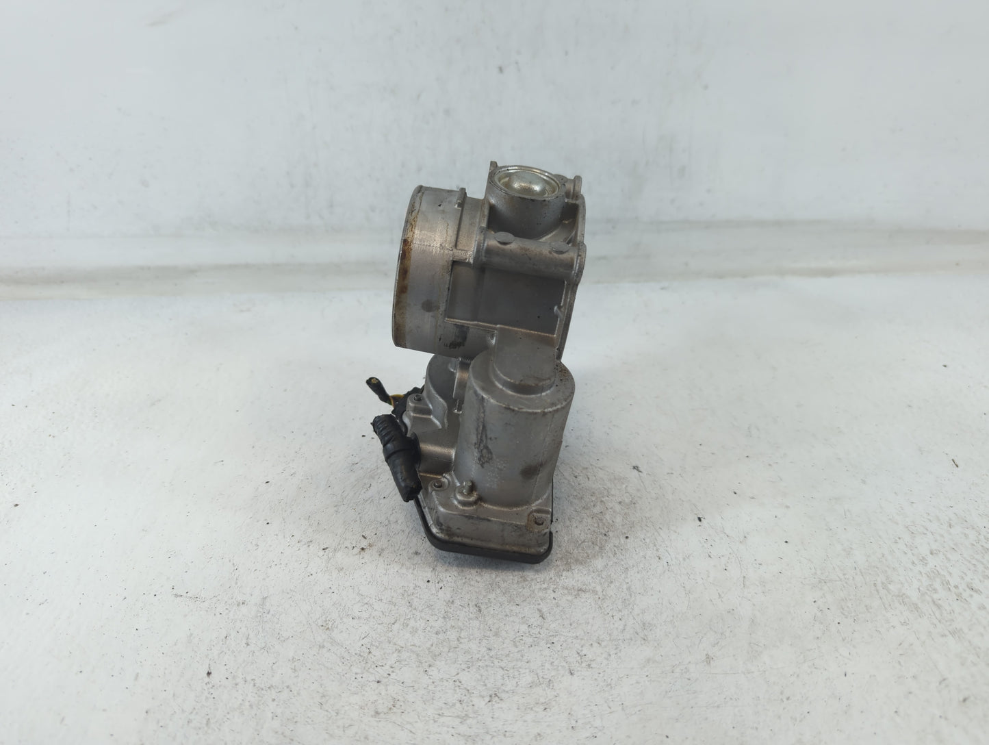 2013-2022 Ford Escape Throttle Body P/N:DS7E-9F991-AF Fits Fits 2013 2014 2015 2016 2017 2018 2019 2020 2021 2022 OEM Used A