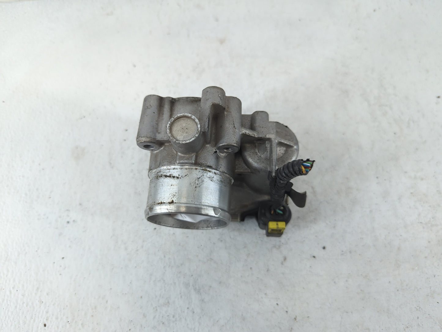 2013-2016 Ford Escape Throttle Body P/N:7S7G-9F991-CA Fits Fits 2013 2014 2015 2016 2017 2018 2019 OEM Used Auto Parts - Oem