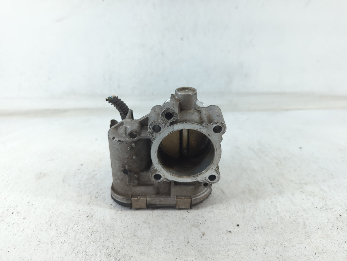 2013-2016 Ford Escape Throttle Body P/N:7S7G-9F991-CA Fits Fits 2013 2014 2015 2016 2017 2018 2019 OEM Used Auto Parts - Oem