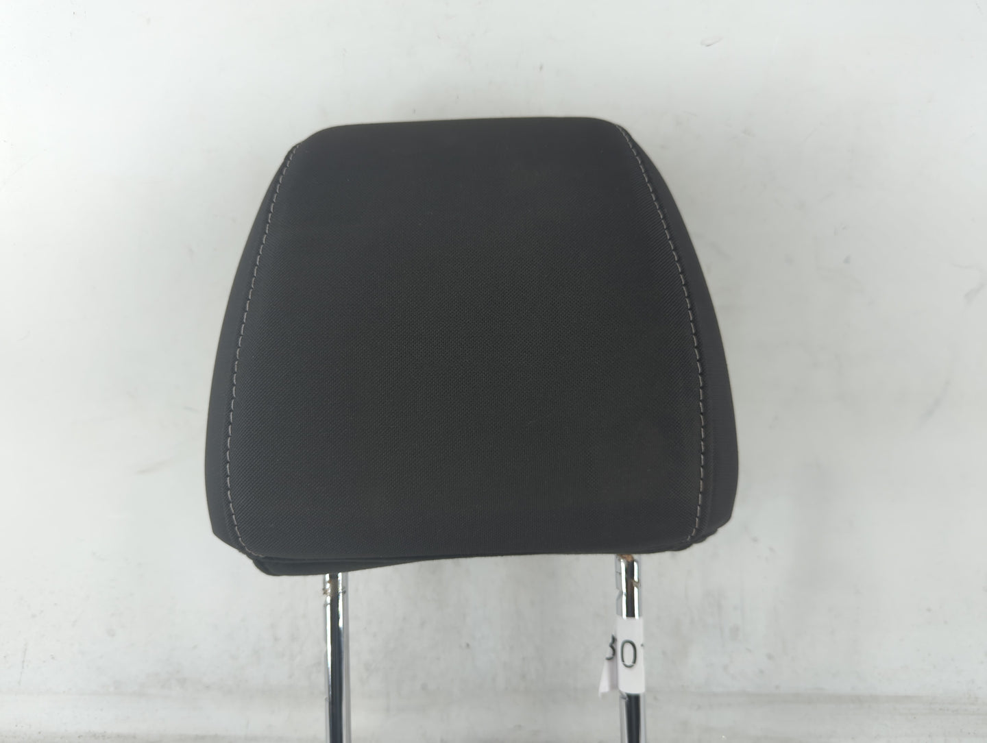 2013-2015 Ford Escape Headrest Head Rest Front Driver Passenger Seat Fits Fits 2013 2014 2015 OEM Used Auto Parts - Oemuseda
