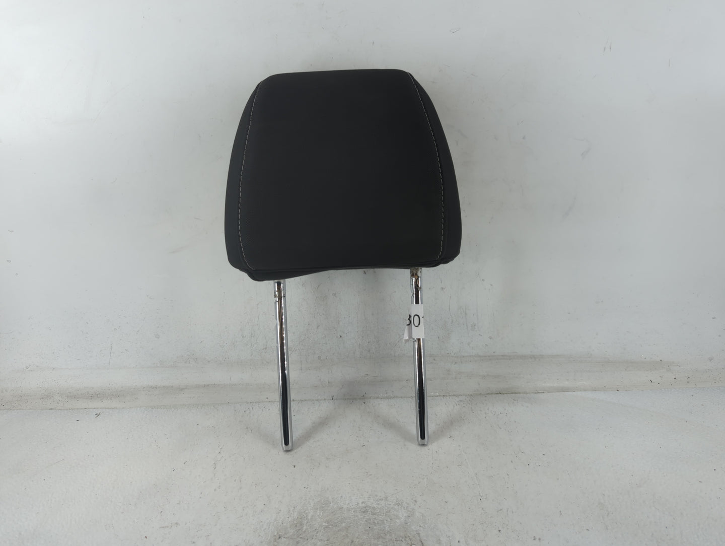 2013-2015 Ford Escape Headrest Head Rest Front Driver Passenger Seat Fits Fits 2013 2014 2015 OEM Used Auto Parts - Oemuseda
