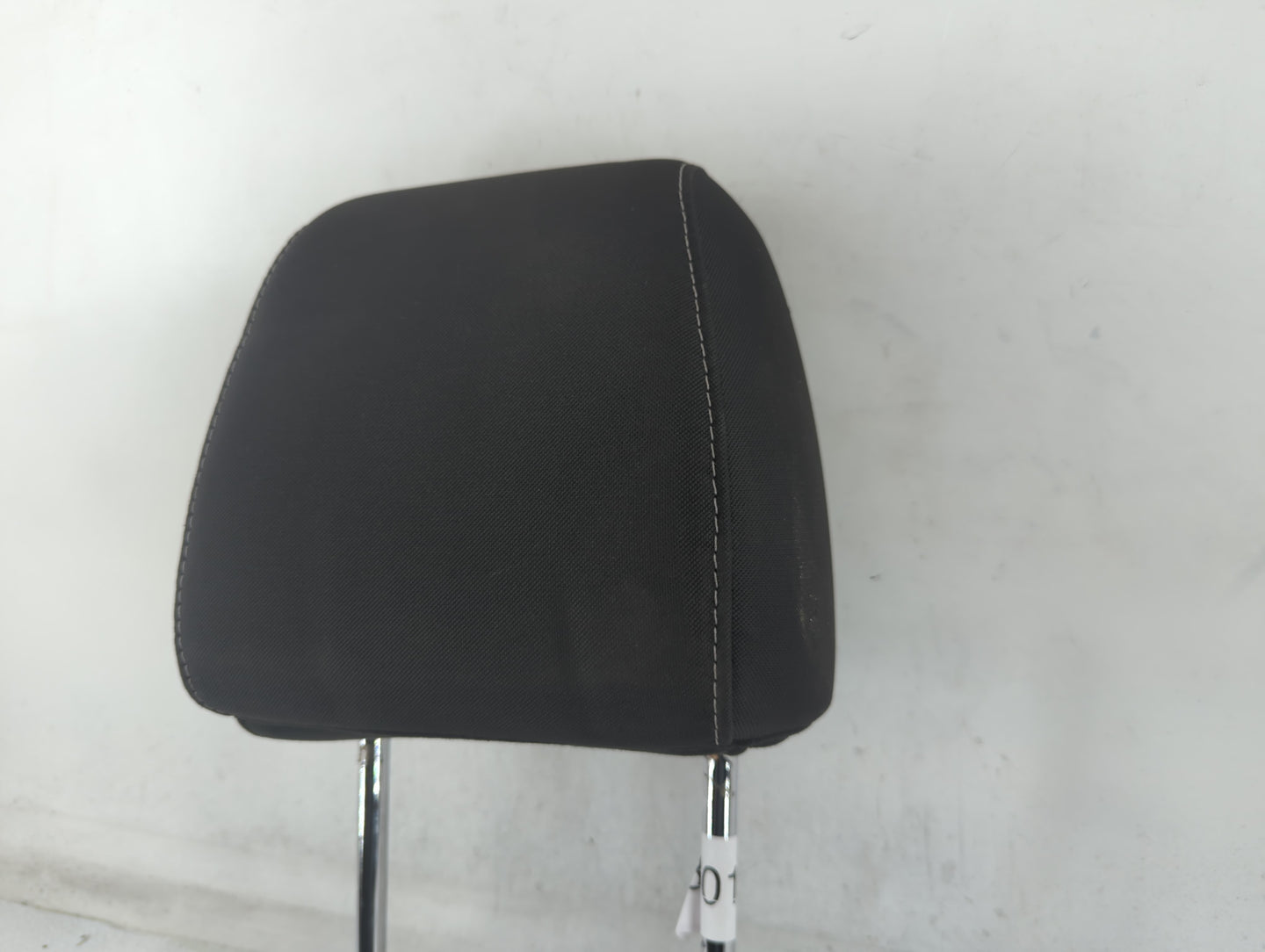 2013-2015 Ford Escape Headrest Head Rest Front Driver Passenger Seat Fits Fits 2013 2014 2015 OEM Used Auto Parts - Oemuseda