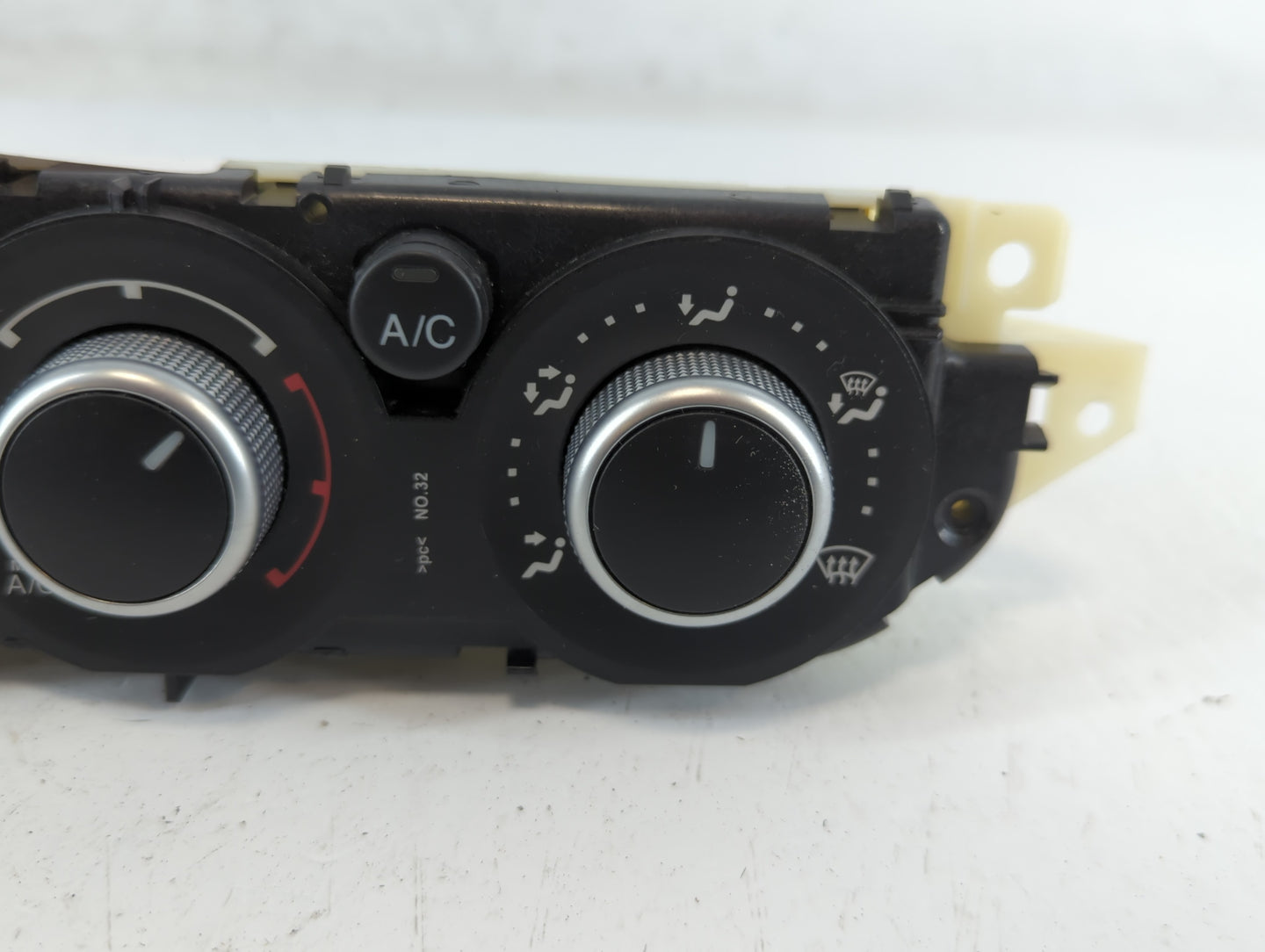 2013-2016 Ford Escape Climate Control Module Temperature AC/Heater Replacement P/N:CJ5T-19980-CK Fits Fits 2013 2014 2015 20