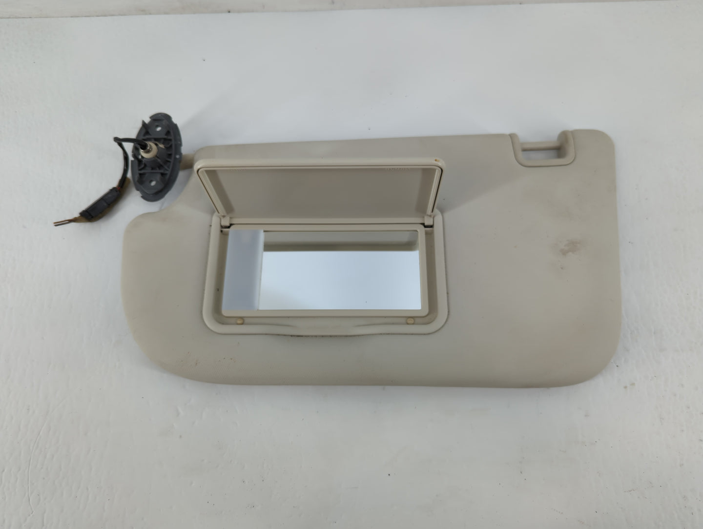 2013-2019 Ford Escape Sun Visor Shade Replacement Driver Left Mirror Fits Fits 2013 2014 2015 2016 2017 2018 2019 OEM Used A