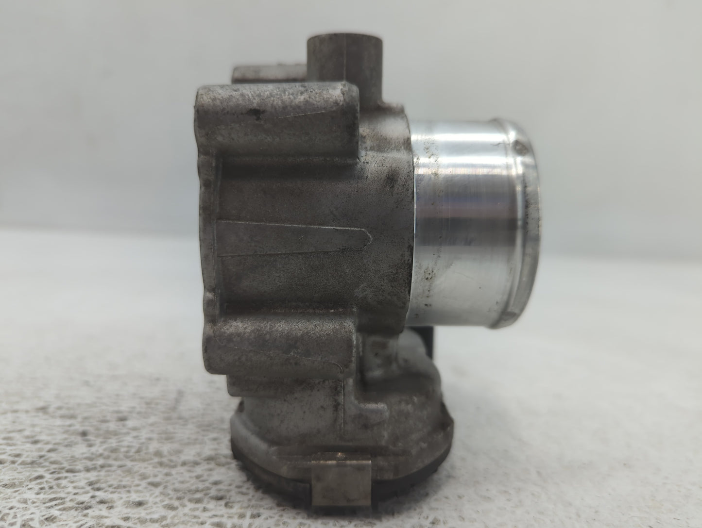 2013-2016 Ford Escape Throttle Body P/N:7S7G-9F991-CA Fits Fits 2013 2014 2015 2016 2017 2018 2019 OEM Used Auto Parts - Oem