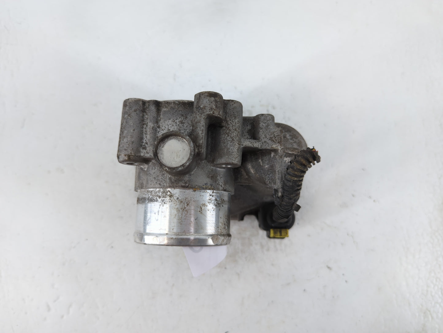 2013-2016 Ford Escape Throttle Body P/N:7S7G-9F991-CA Fits Fits 2013 2014 2015 2016 2017 2018 2019 OEM Used Auto Parts - Oem