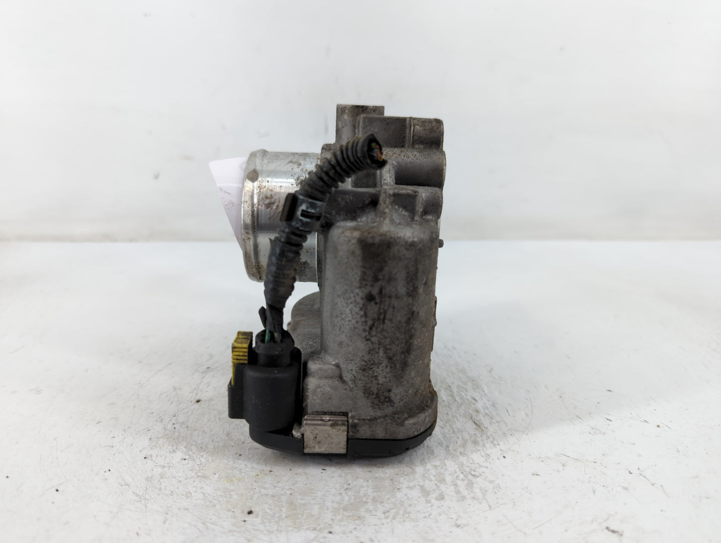 2013-2016 Ford Escape Throttle Body P/N:7S7G-9F991-CA Fits Fits 2013 2014 2015 2016 2017 2018 2019 OEM Used Auto Parts - Oem