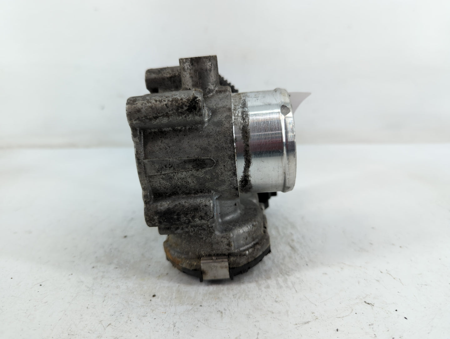 2013-2016 Ford Escape Throttle Body P/N:7S7G-9F991-CA Fits Fits 2013 2014 2015 2016 2017 2018 2019 OEM Used Auto Parts - Oem