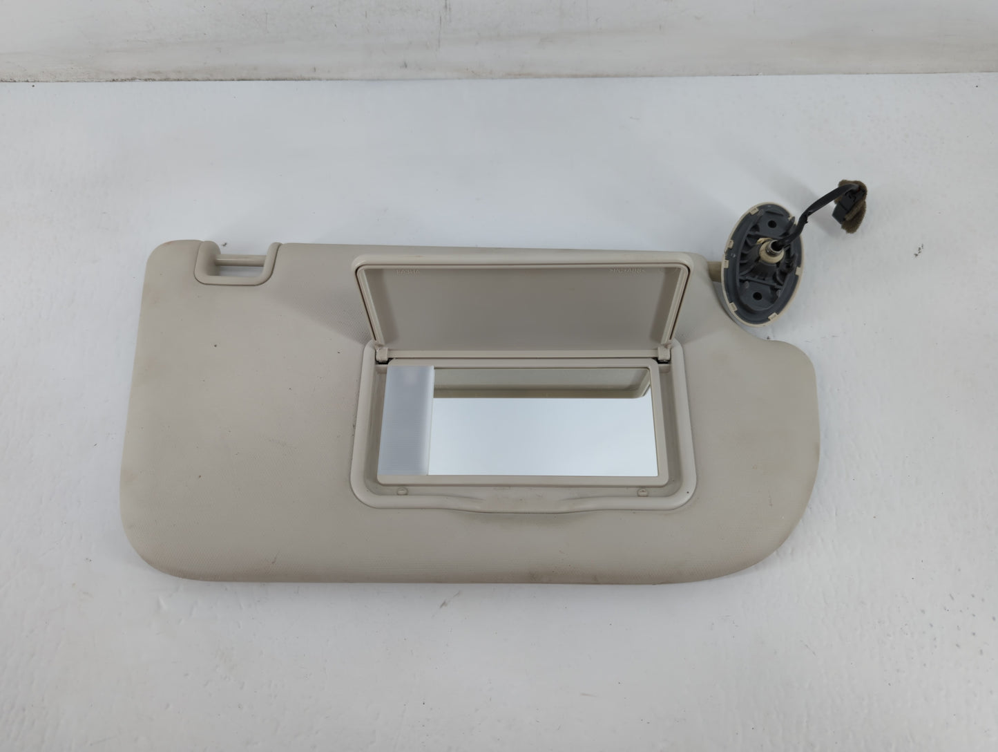 2013-2019 Ford Escape Sun Visor Shade Replacement Passenger Right Mirror Fits Fits 2013 2014 2015 2016 2017 2018 2019 OEM Us