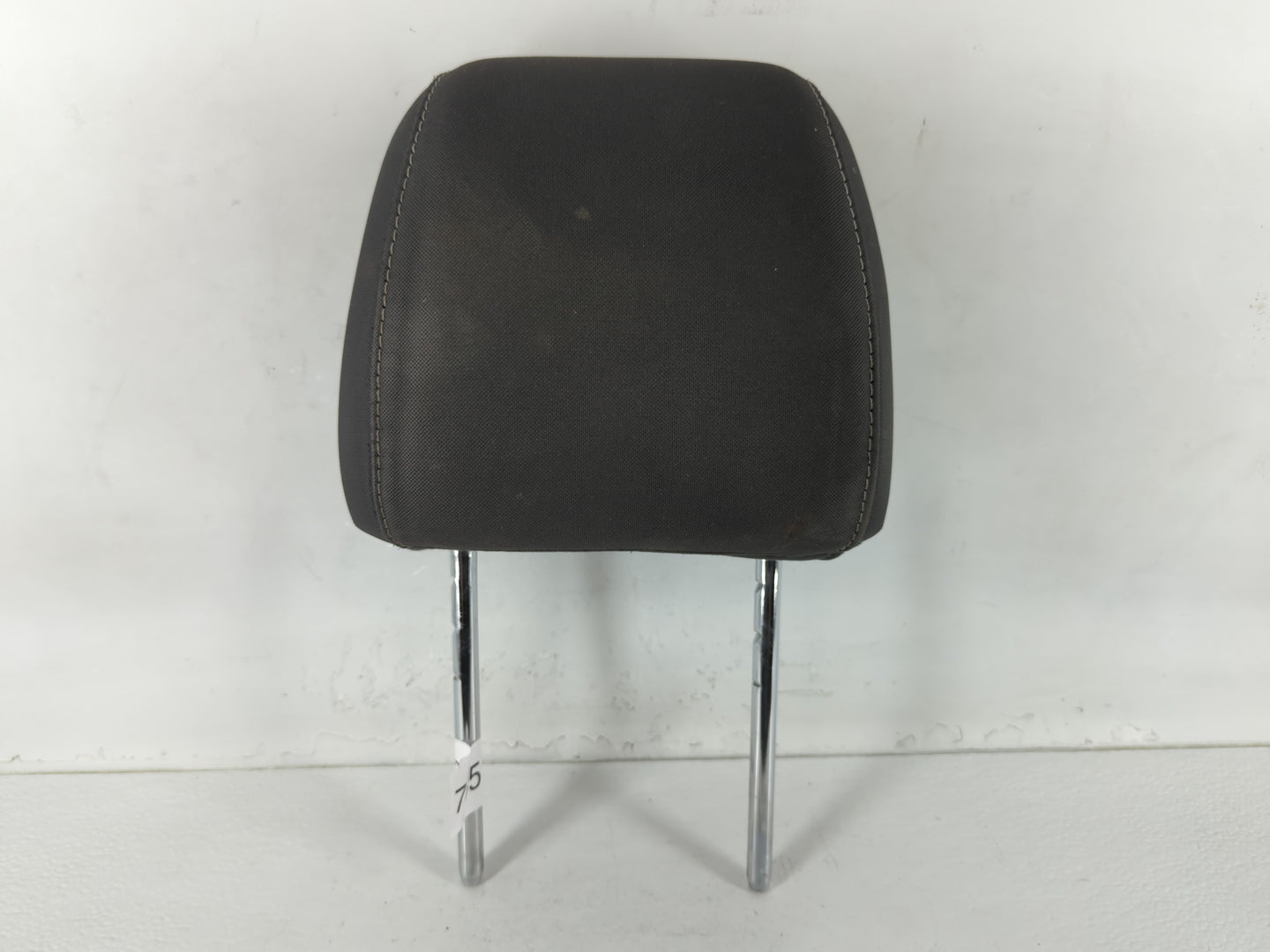 2015 Ford Escape Headrest Head Rest Front Driver Passenger Seat Fits OEM Used Auto Parts - Oemusedautoparts1.com