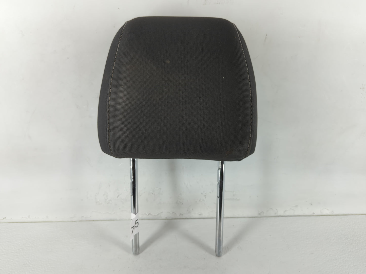 2015 Ford Escape Headrest Head Rest Front Driver Passenger Seat Fits OEM Used Auto Parts - Oemusedautoparts1.com