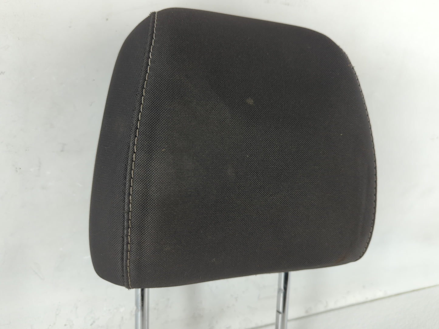 2015 Ford Escape Headrest Head Rest Front Driver Passenger Seat Fits OEM Used Auto Parts - Oemusedautoparts1.com