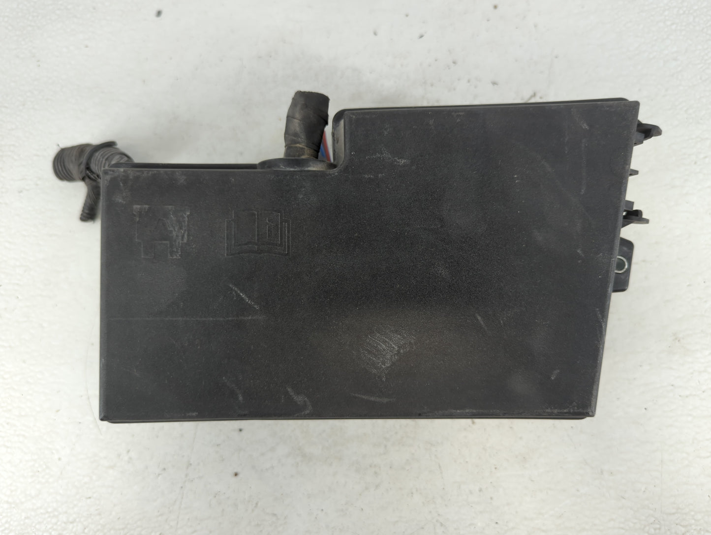 2013-2016 Ford Escape Fusebox Fuse Box Panel Relay Module P/N:E02345500 AV6T-14A067-AD Fits Fits 2013 2014 2015 2016 OEM Use