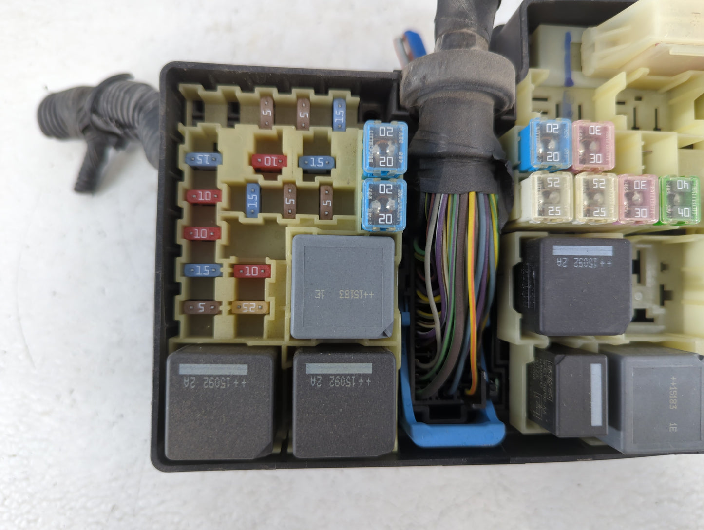 2013-2016 Ford Escape Fusebox Fuse Box Panel Relay Module P/N:E02345500 AV6T-14A067-AD Fits Fits 2013 2014 2015 2016 OEM Use