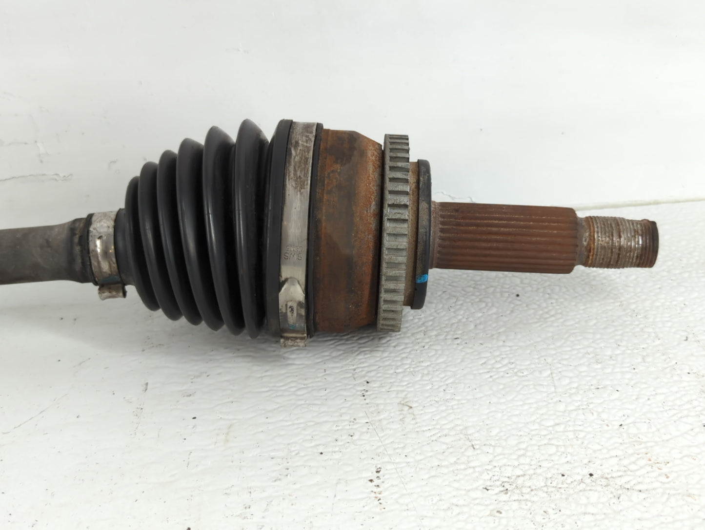 2013-2019 Ford Escape Axle Shaft Front Driver Cv C/v - Oemusedautoparts1.com