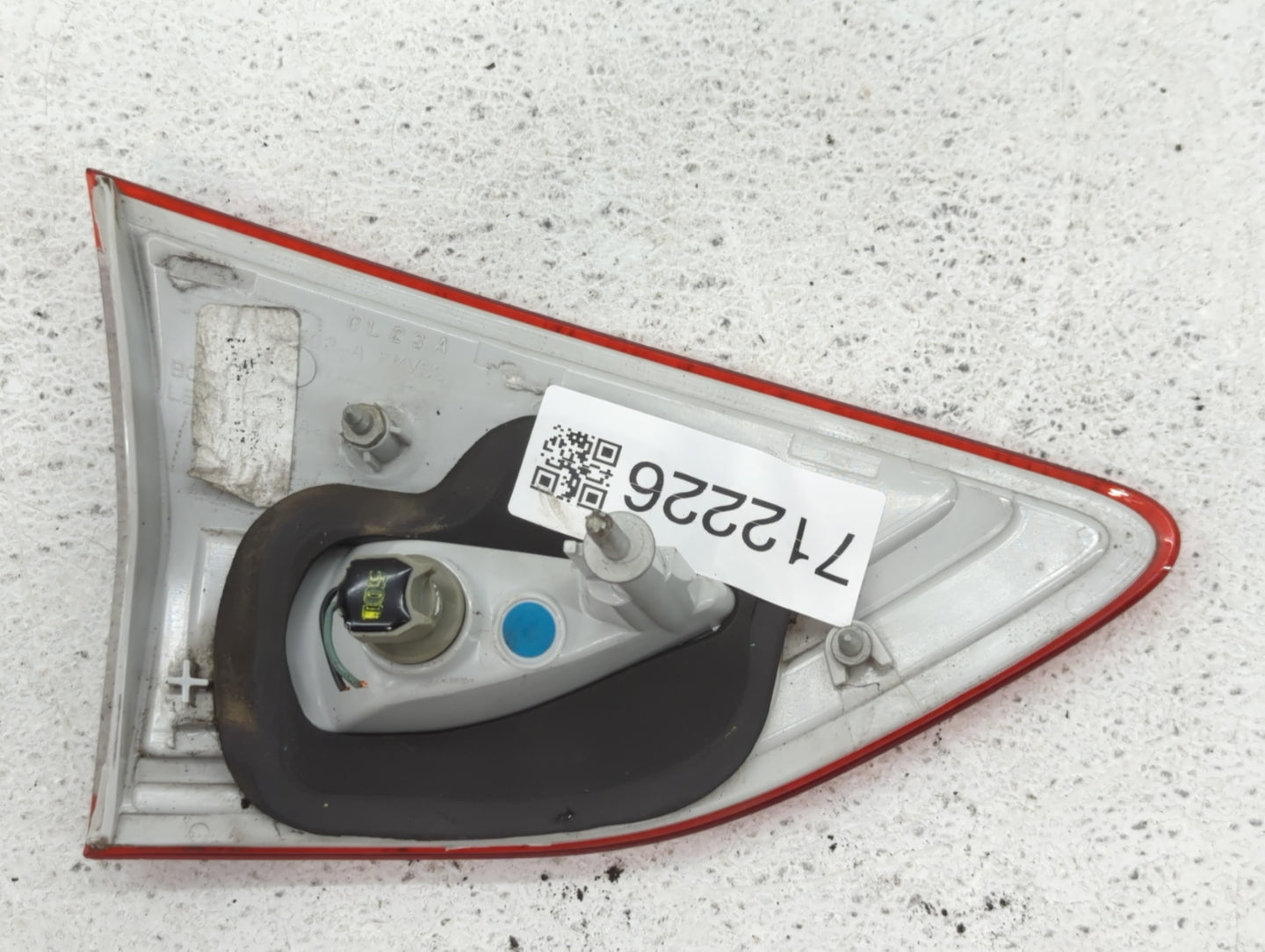2013-2016 Ford Escape Passenger Right Side Deck Lid Mounted Tail Light - Oemusedautoparts1.com